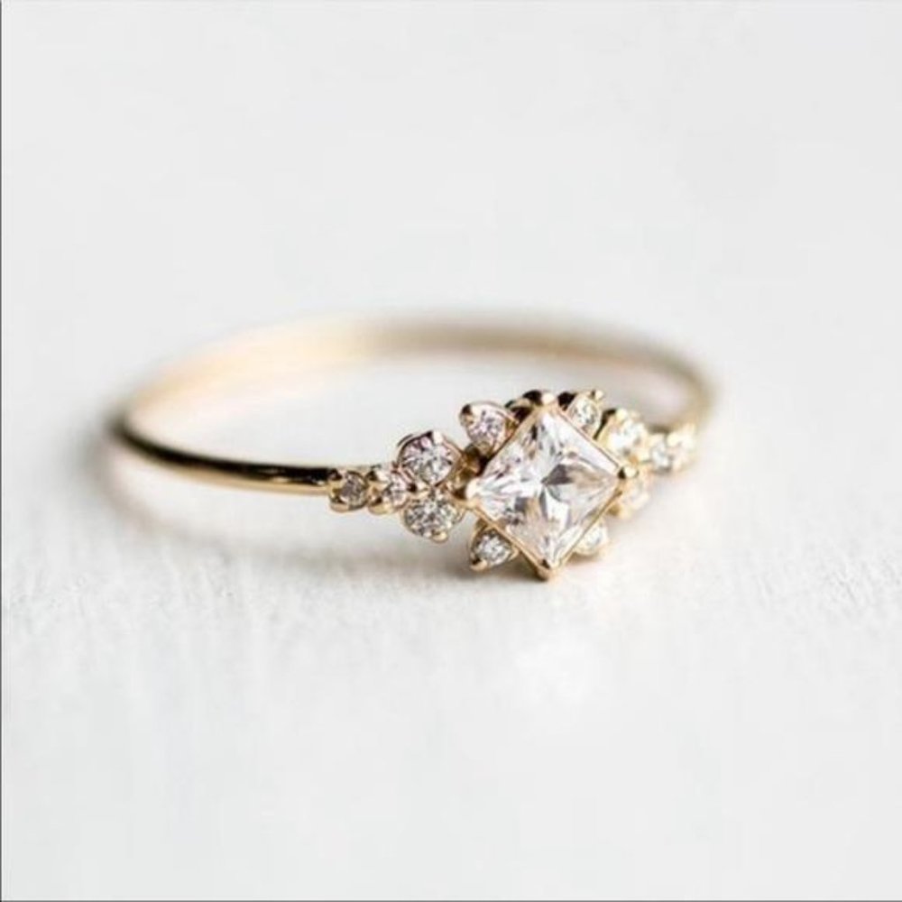 NEW 18K YELLOW GOLD DIAMOND PRINCESS RING - Picture 2 of 6